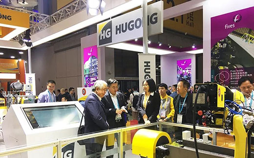 第二届进博会广东省茂名市常务副市长莅临太阳城官网意大利CEA展位